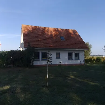 Haus Am Bodden Nyaraló *